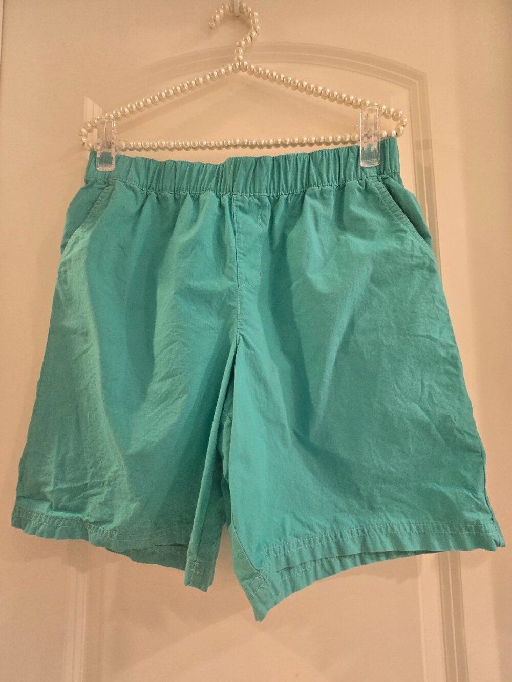 Columbia Lightweight 8" inseam shorts